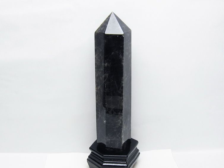 2.3Kg モリオン 黒水晶 六角柱 台座付属 一点物 162-417
