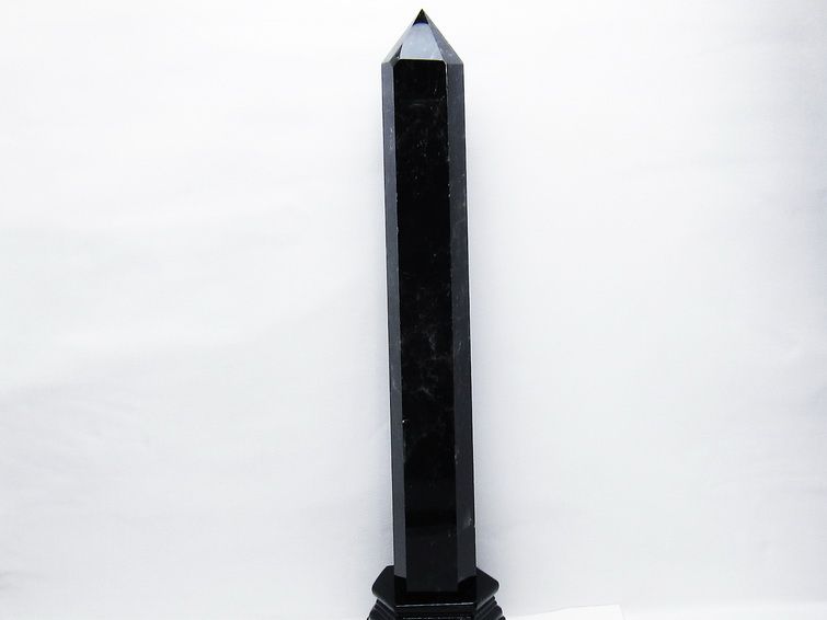 2.7Kg モリオン 黒水晶 六角柱 台座付属 一点物 162-436 【sold out】