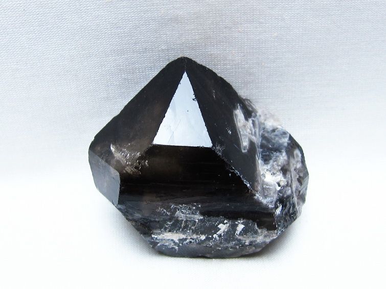 黒水晶 モリオン 原石 山東省産 一点物 171-10004