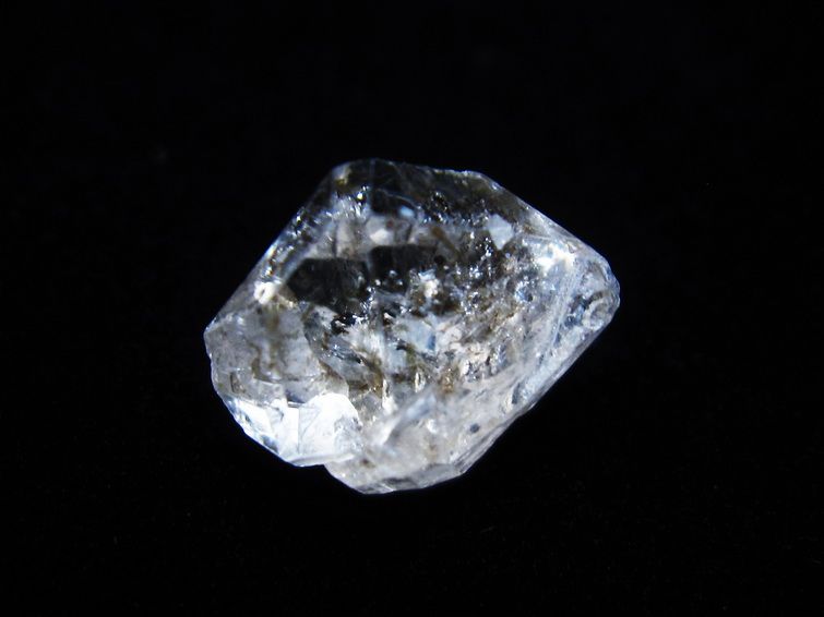 オイルインクォーツ 原石 石油入り 水晶 171-5025