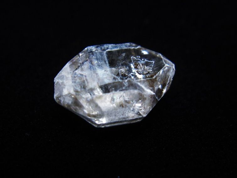 オイルインクォーツ 原石 石油入り 水晶 171-5059