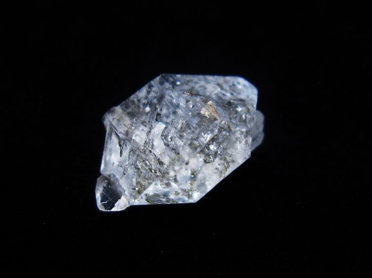 オイルインクォーツ 原石 石油入り 水晶 171-5125