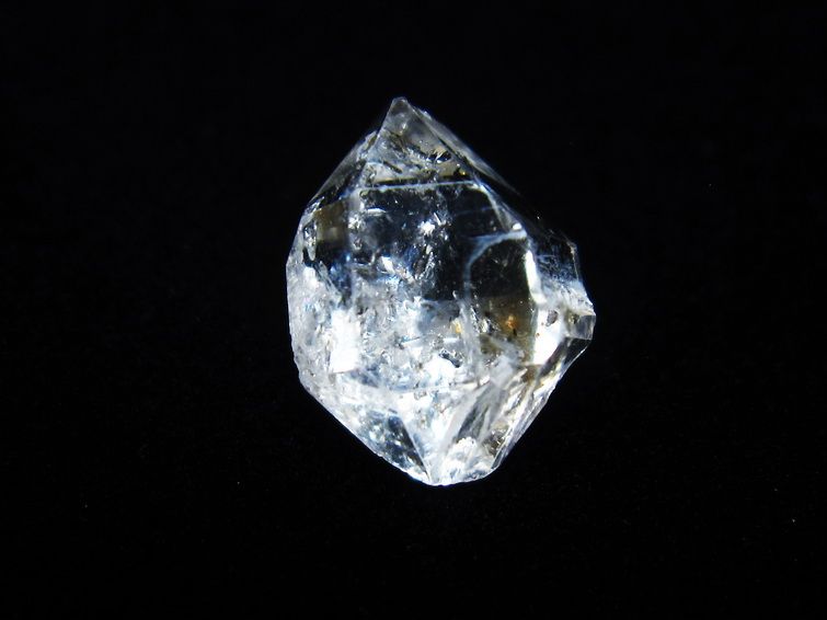 オイルインクォーツ 原石 石油入り 水晶 171-5129