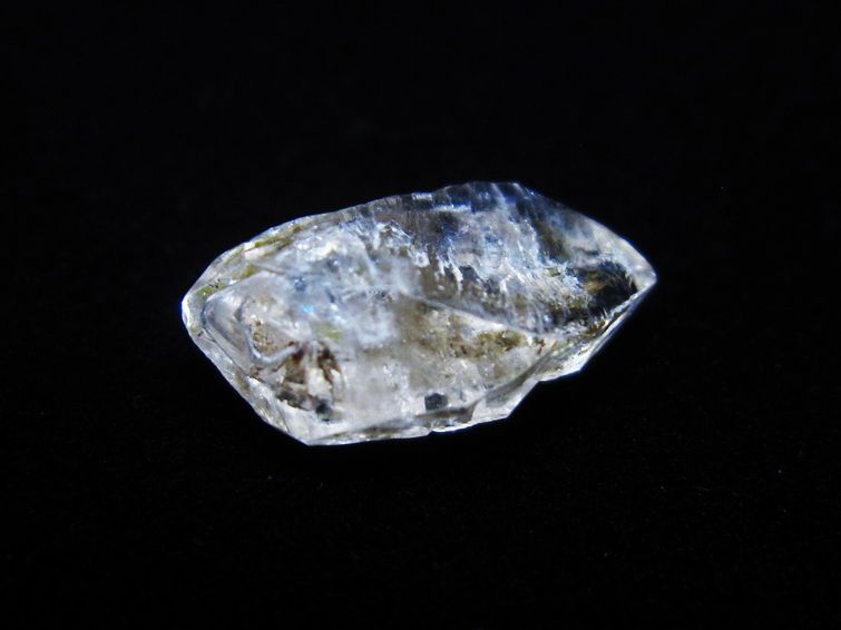 オイルインクォーツ 原石 石油入り 水晶 171-5130