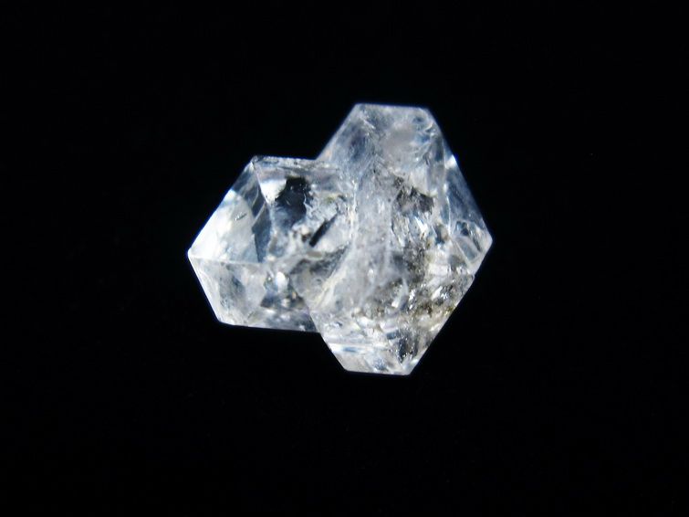 オイルインクォーツ 原石 石油入り 水晶 171-5131