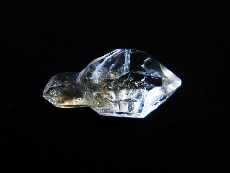 オイルインクォーツ 原石 石油入り 水晶 171-5132