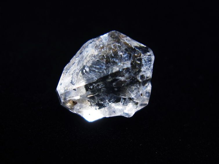 オイルインクォーツ 原石 石油入り 水晶 171-5136
