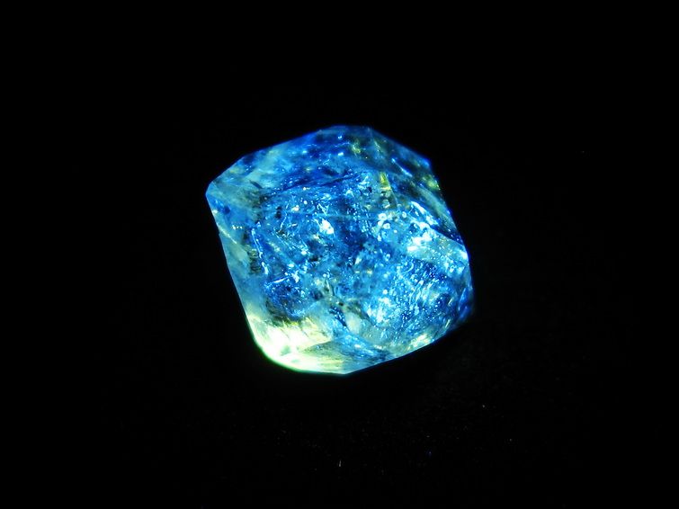 オイルインクォーツ 原石 石油入り 水晶 171-5139