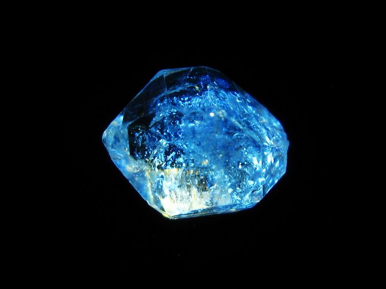 オイルインクォーツ 原石 石油入り 水晶 171-5143