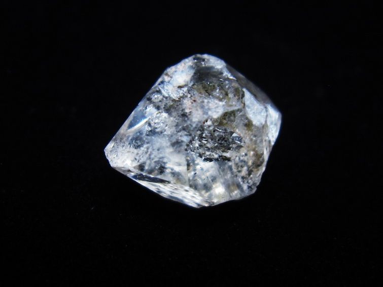 オイルインクォーツ 原石 石油入り 水晶 171-5146