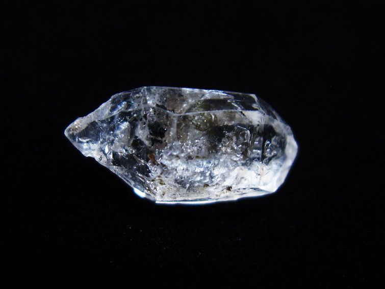 オイルインクォーツ 原石 石油入り 水晶 171-5152