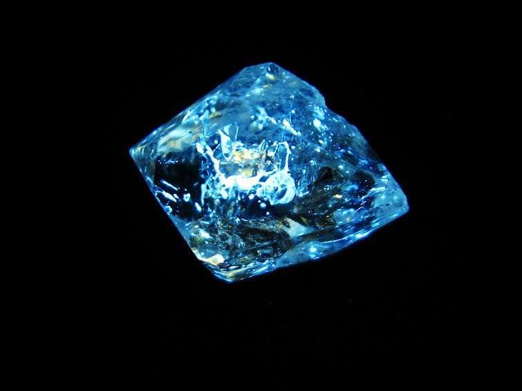 オイルインクォーツ 原石 石油入り 水晶 171-5172
