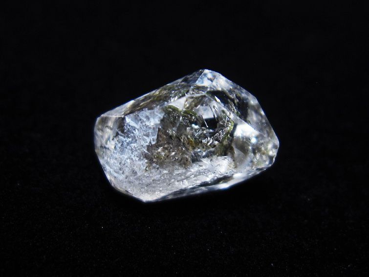 オイルインクォーツ 原石 石油入り 水晶 171-5172