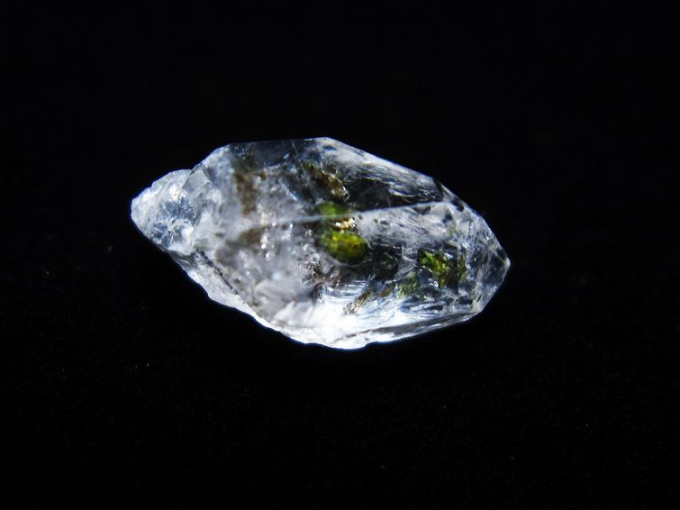 オイルインクォーツ 原石 石油入り 水晶 171-5173
