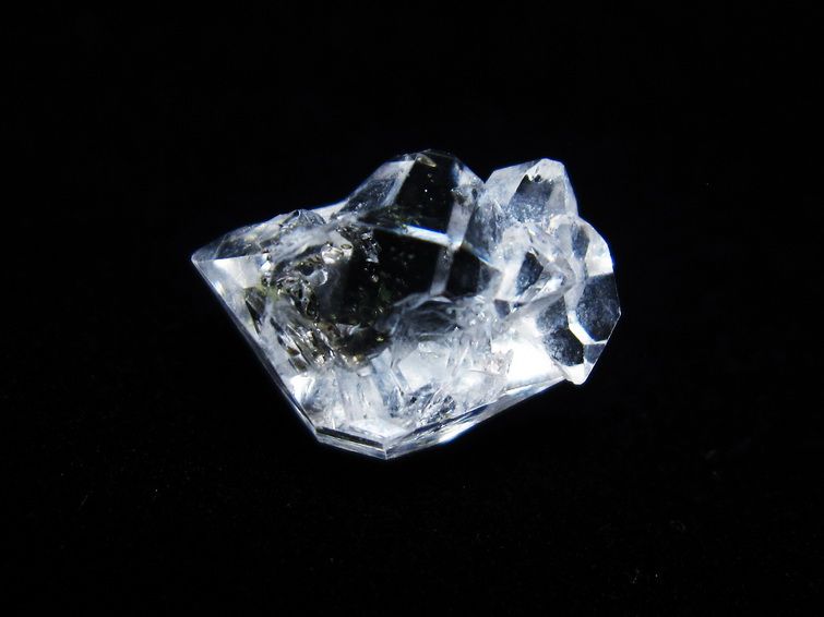 オイルインクォーツ 原石 石油入り 水晶 171-5176
