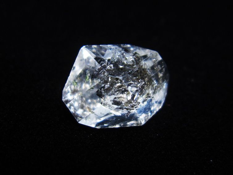 オイルインクォーツ 原石 石油入り 水晶 171-5177