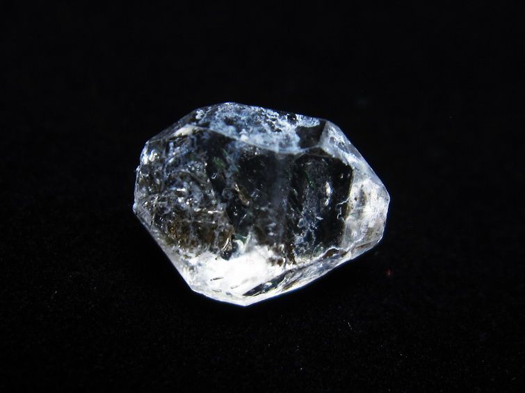 オイルインクォーツ 原石 石油入り 水晶 171-5186