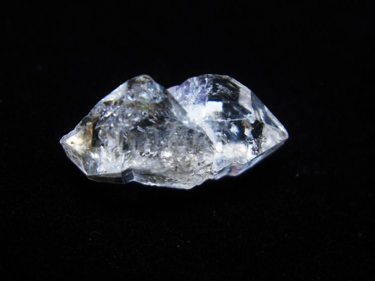 オイルインクォーツ 原石 石油入り 水晶 171-5195