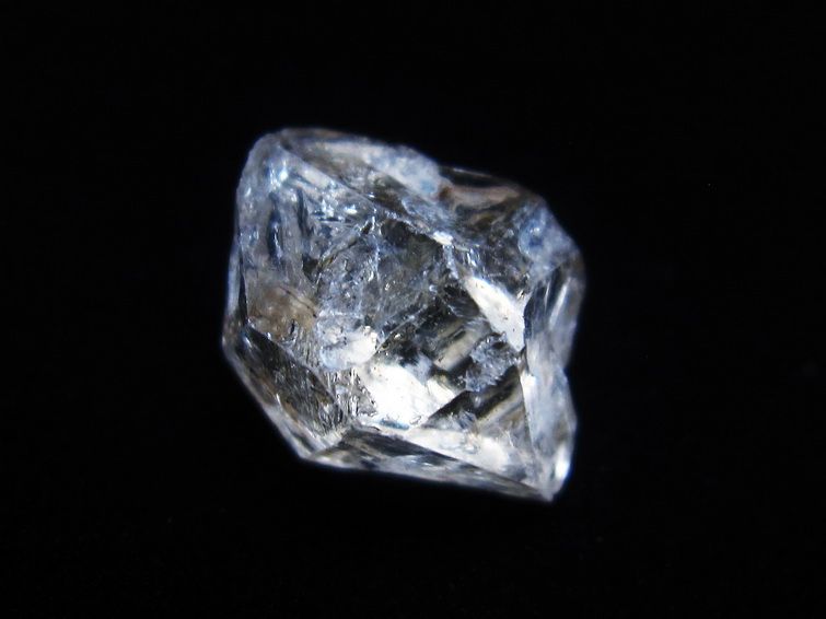 オイルインクォーツ 原石 石油入り 水晶 171-5197