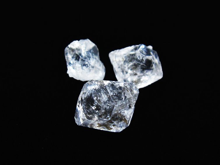 オイルインクォーツ 原石 石油入り 水晶 171-5212