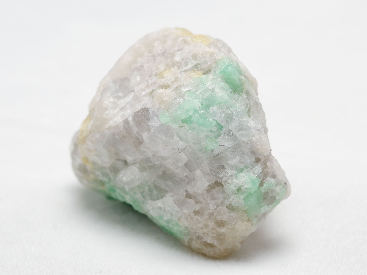 エメラルド 原石 一点物 171-5467
