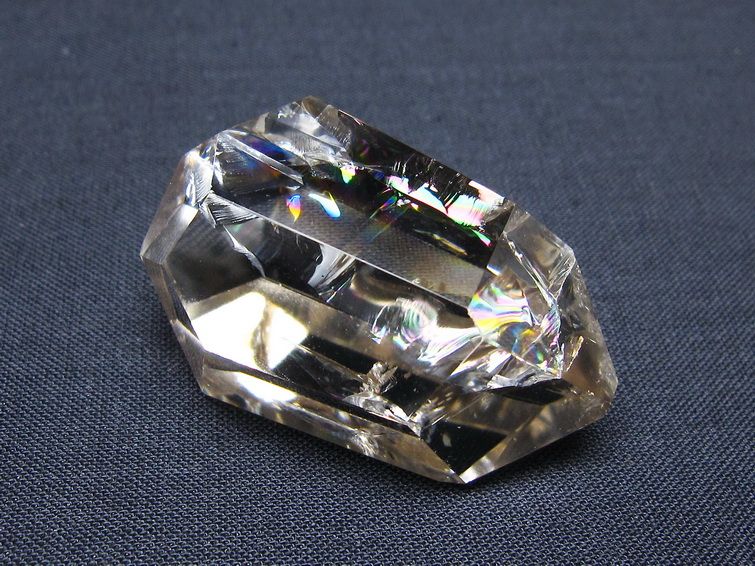 アイリスクォーツ 水晶 原石 虹入り 一点物 171-5830 [sold out]