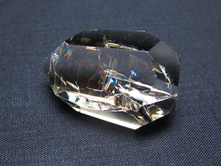 アイリスクォーツ 水晶 原石 虹入り 一点物 171-5830 [sold out]