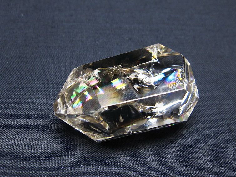 アイリスクォーツ 水晶 原石 虹入り 一点物 171-5830 [sold out]