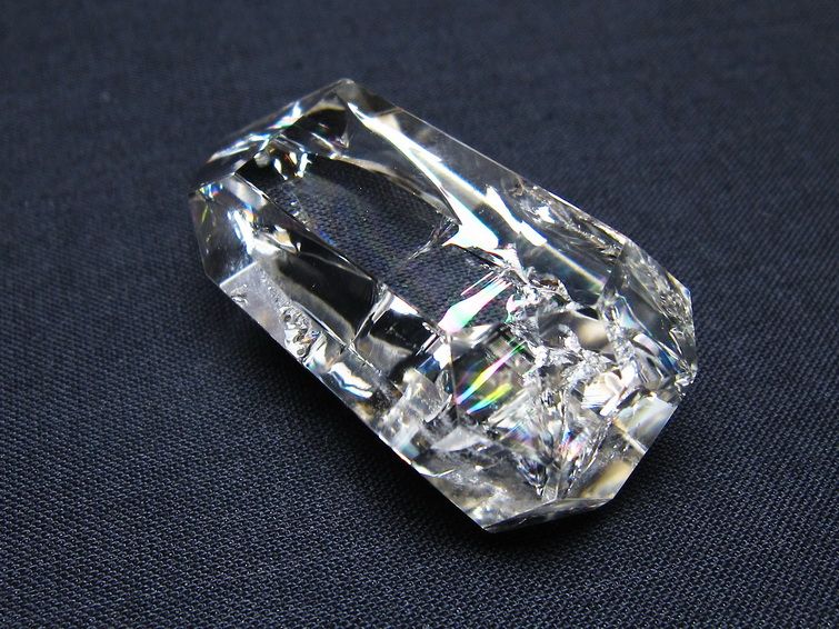 アイリスクォーツ 水晶 原石 虹入り 一点物 171-5831 [sold out]