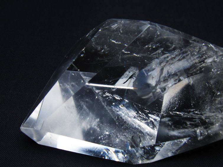 水晶 原石 虹入り 一点物 171-6021