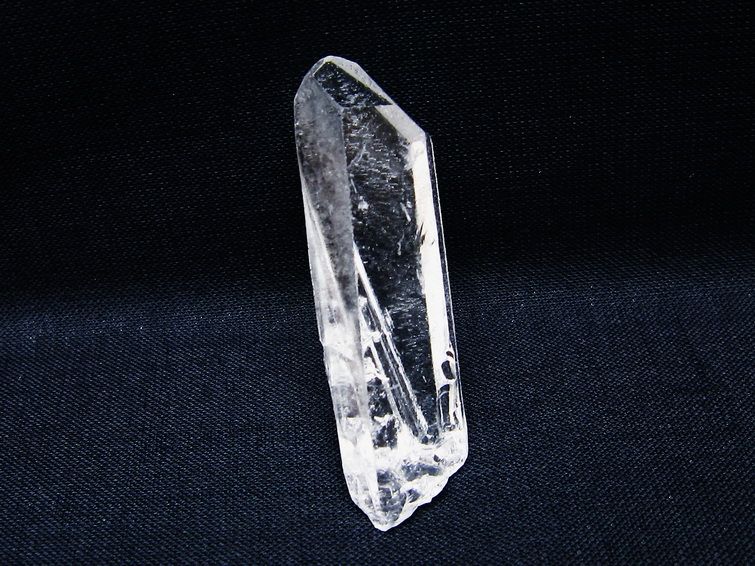 水晶 原石 アーカンソー産 一点物 171-7025