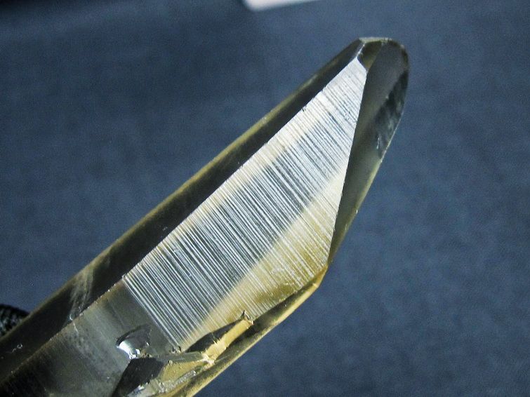レムリアンシード スモーキークォーツ 原石 ブラジル ミナスジェライス州 コリント産 一点物 171-7451