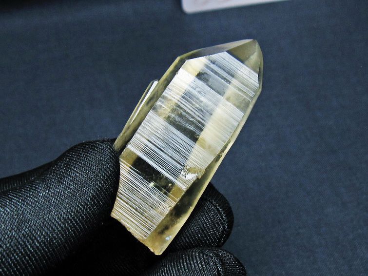 レムリアンシード スモーキークォーツ 原石 ブラジル ミナスジェライス州 コリント産 一点物 171-7461