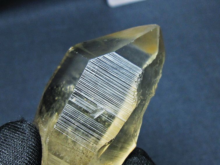 レムリアンシード スモーキークォーツ 原石 ブラジル ミナスジェライス州 コリント産 一点物 171-7462