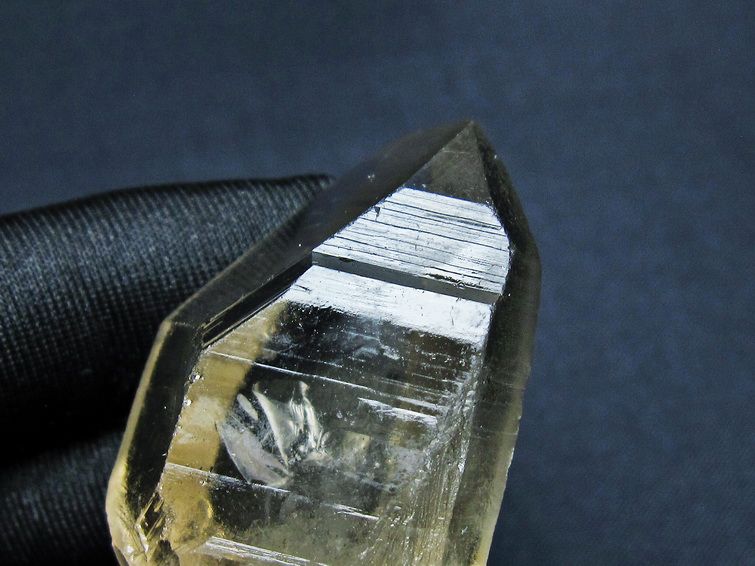レムリアンシード スモーキークォーツ 原石 ブラジル ミナスジェライス州 コリント産 一点物 171-7465