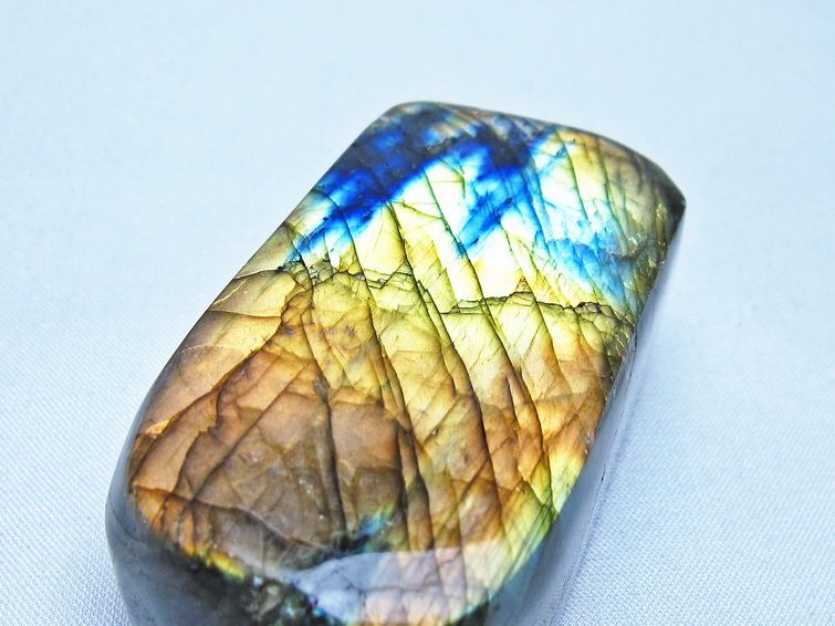 ラブラドライト 原石 一点物 171-8156