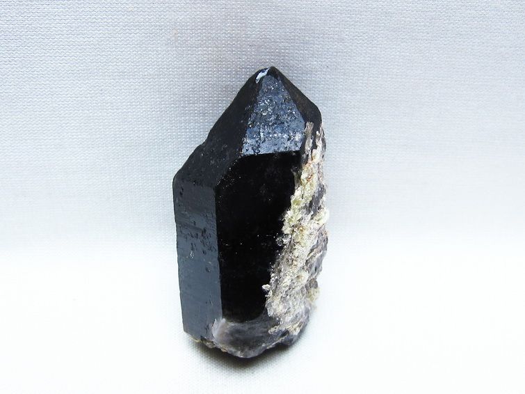 モリオン 黒水晶 原石 山東省産 一点物 171-9798