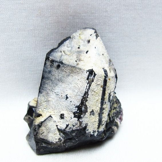 モリオン 黒水晶 原石 山東省産 一点物 171-9808