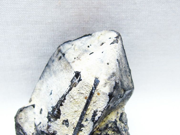 モリオン 黒水晶 原石 山東省産 一点物 171-9808