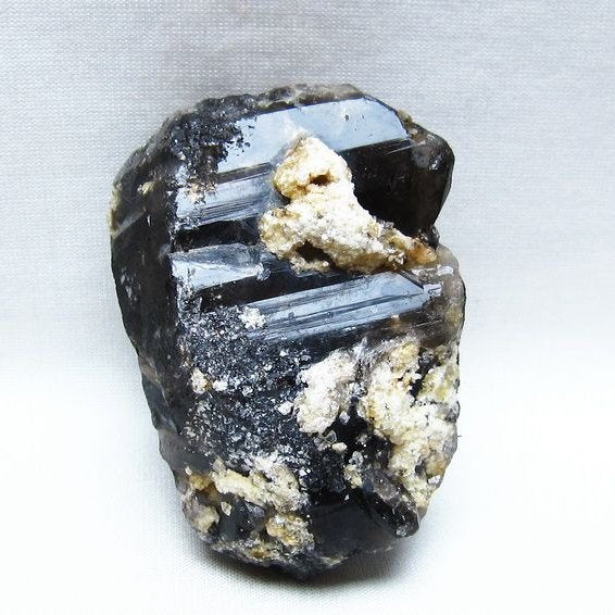 モリオン 黒水晶 原石 山東省産 一点物 171-9831
