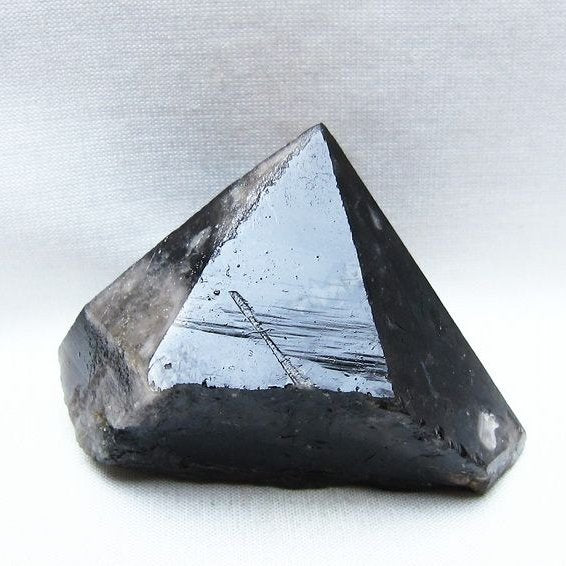 モリオン 黒水晶 原石 山東省産 一点物 171-9833