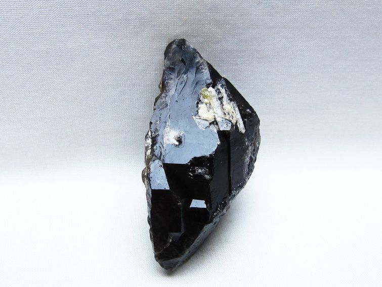 モリオン 黒水晶 原石 山東省産 一点物 171-9836