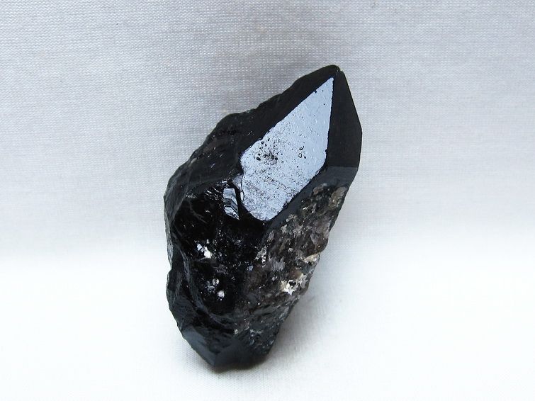 モリオン 黒水晶 原石 山東省産 一点物 171-9837