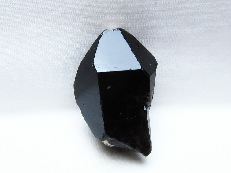 モリオン 黒水晶 原石 山東省産 一点物 171-9843