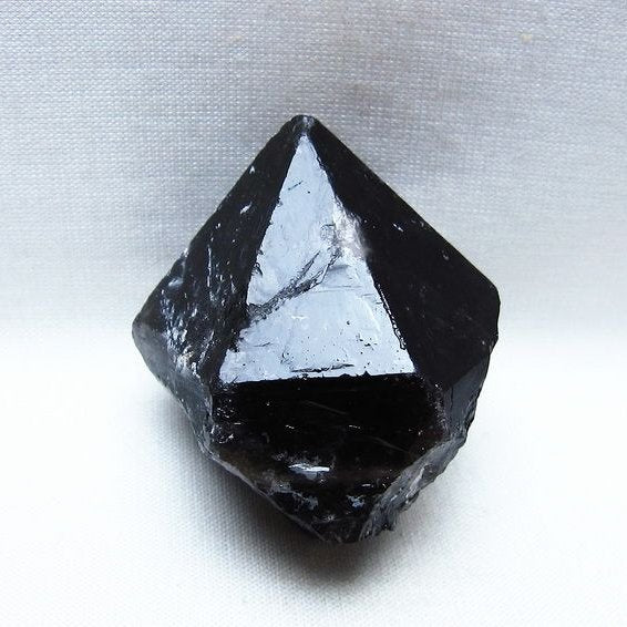 モリオン 原石 山東省産 黒水晶 原石 一点物 171-9883