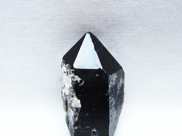 モリオン 原石 山東省産 黒水晶 原石 一点物 171-9905