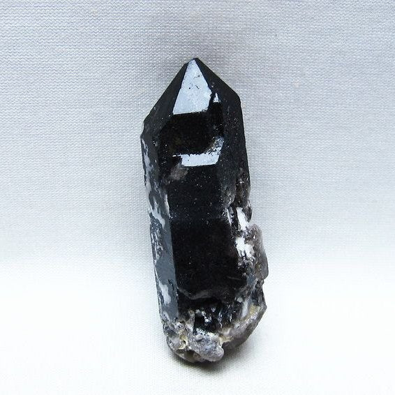 モリオン 原石 山東省産 黒水晶 原石 一点物 171-9912