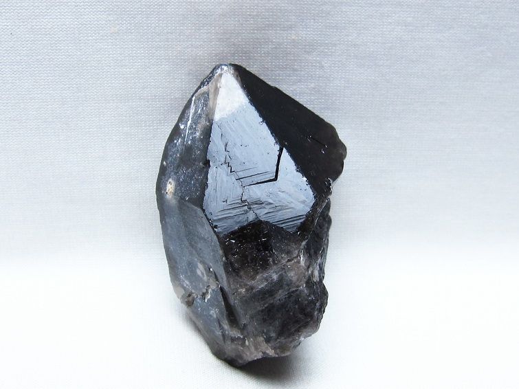 黒水晶 モリオン 原石 山東省産 一点物 171-9993