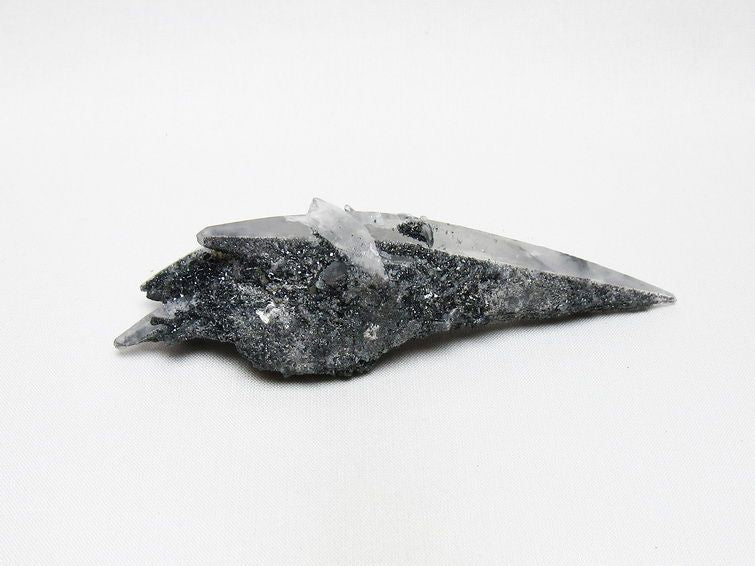 レーザークリスタル 水晶 クラスター 水晶 原石 スティブナイト 輝安鉱入り 一点物 172-3399