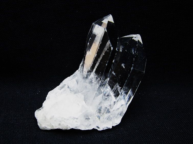 水晶 クラスター 原石 アーカンソー産 一点物 172-3576